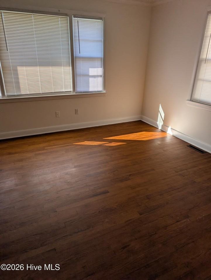 2109 N Berkeley Blvd - Photo 5 of 14