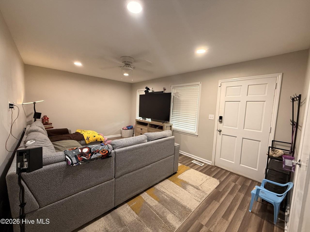 507 Birchwood Ct - Photo 2 of 11