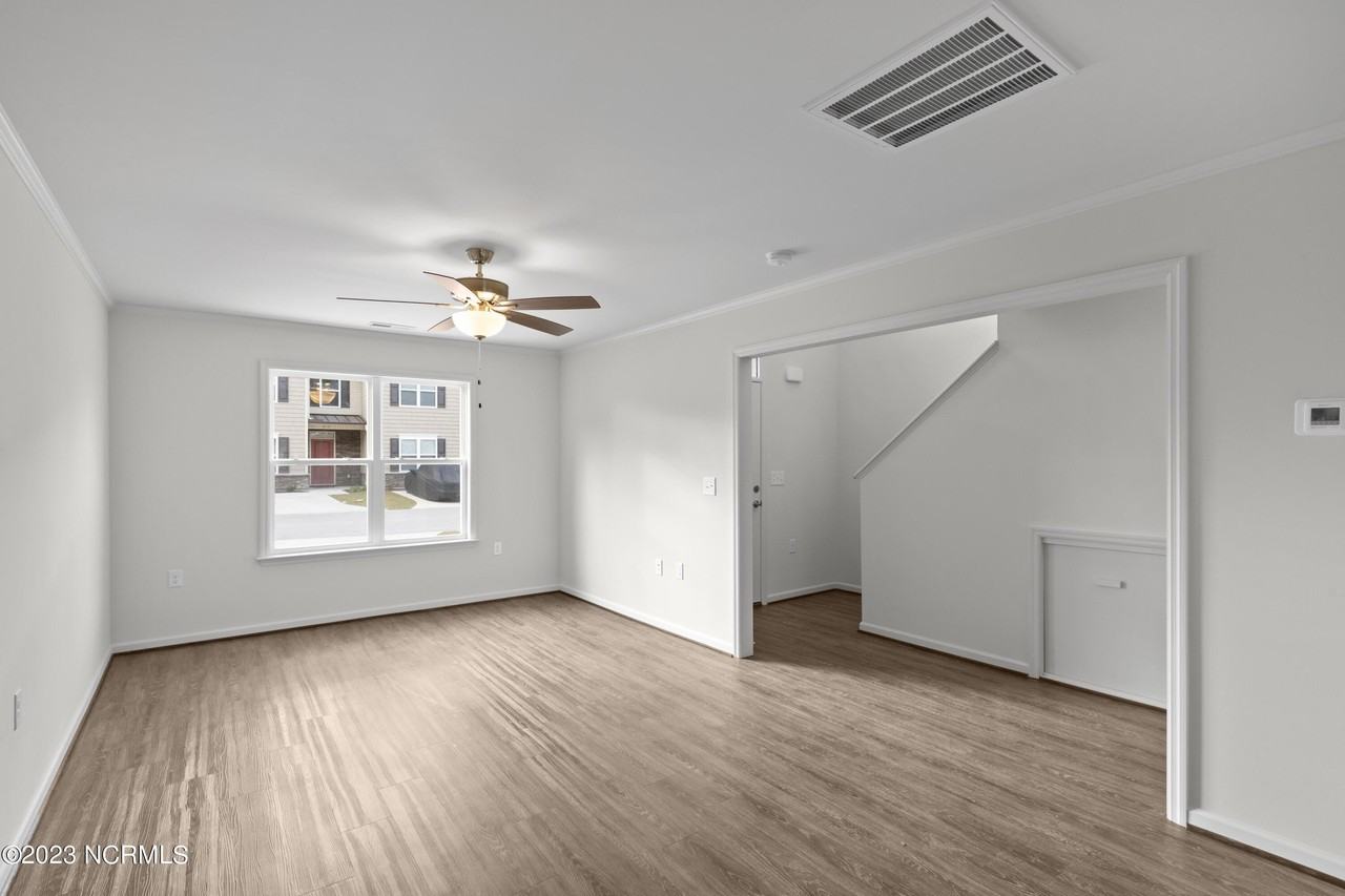 473 Sullivan Loop Rd - Photo 4 of 24