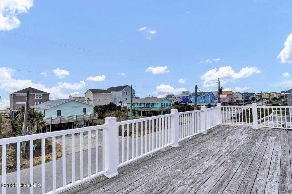 1207 N Topsail Dr - Photo 4 of 50