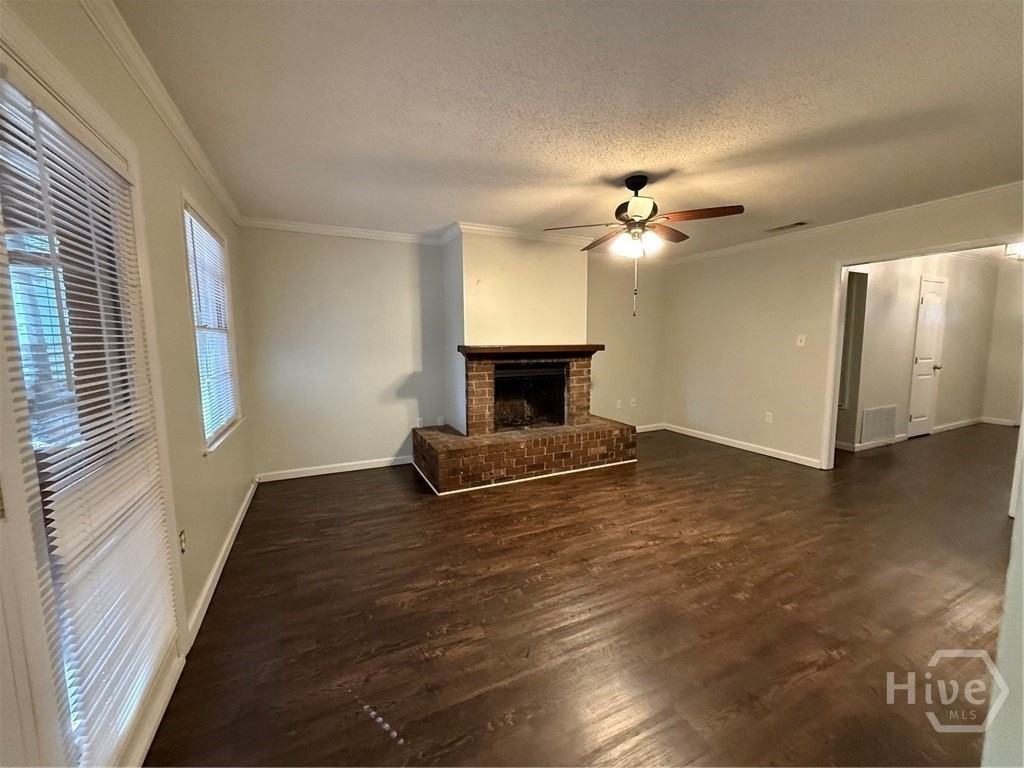 208 E 52nd St - Photo 6 of 14