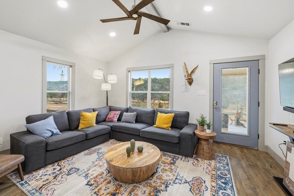 275 Creekridge Trl - Photo 4 of 26