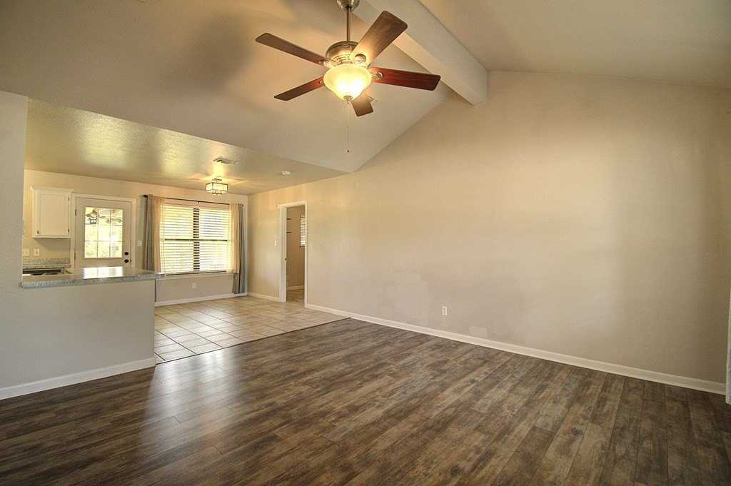 117 Dover Dr - Photo 4 of 34