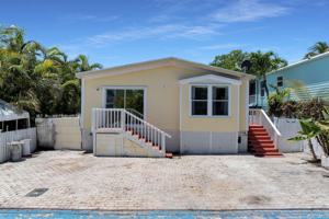 featured image of 4 Coral Dr