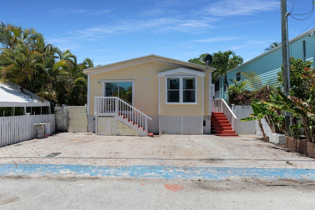 4 Coral Dr - Photo 7 of 39