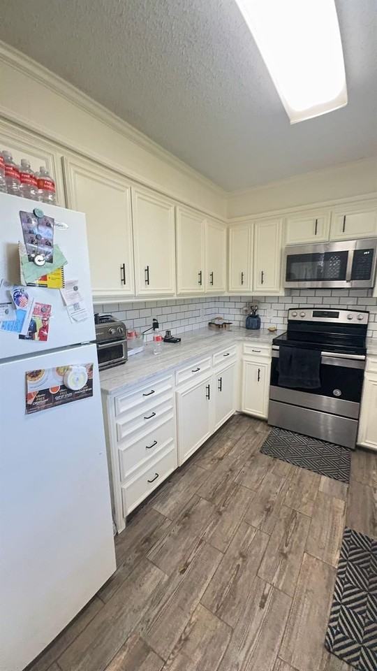 5722 91st St - Photo 2 of 7