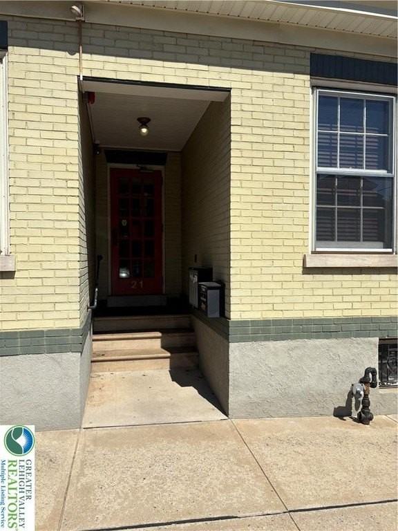 21 N 10th St #2N - Photo 2 of 22