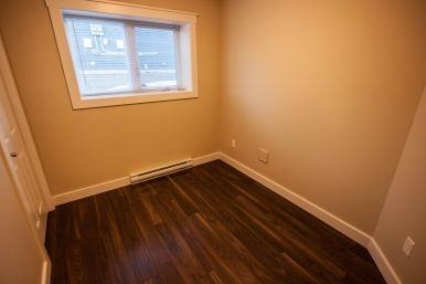 27 Bridgeport St #A - Photo 4 of 11