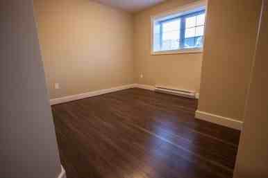 27 Bridgeport St #A - Photo 6 of 11