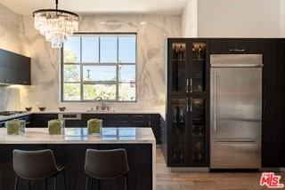 710 N Orlando Ave #201 - Photo 2 of 8