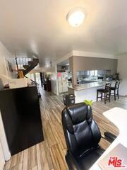 8513 Reading Ave - Photo 4 of 8