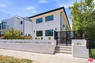 333 6th Ave #D - Photo 1 of 1