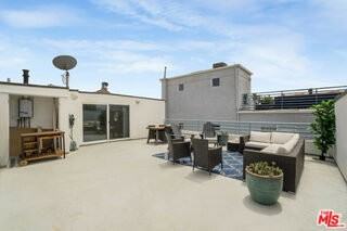 115 Galleon St #A - Photo 2 of 8