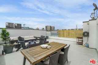 115 Galleon St #A - Photo 3 of 8