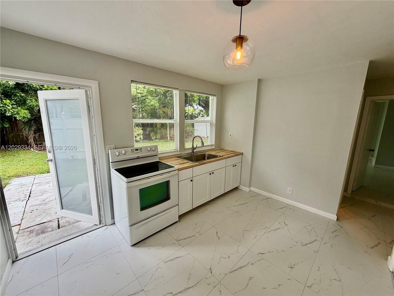 3021 Ne 21st Ter #1 - Photo 3 of 15