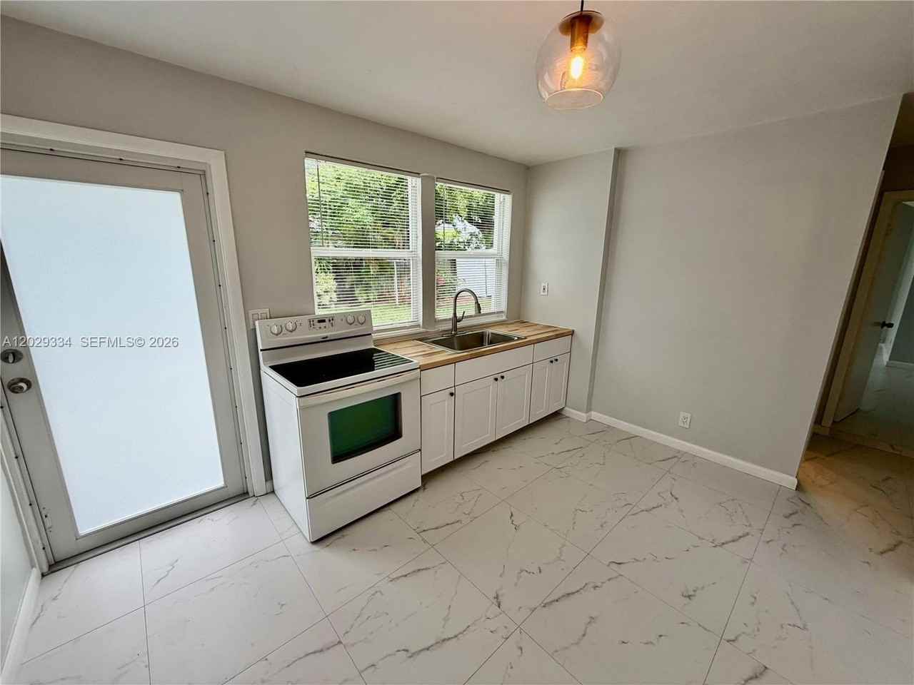 3021 Ne 21st Ter #1 - Photo 5 of 15