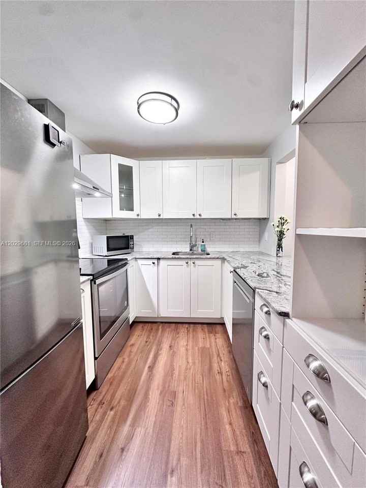 9974 Sw 88th St #1016 - Photo 4 of 14