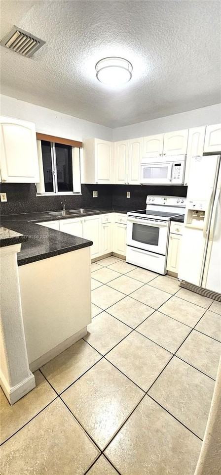 7309 Nw 173rd Dr #104 - Photo 3 of 22