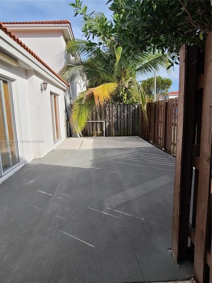 7309 Nw 173rd Dr #104 - Photo 5 of 22