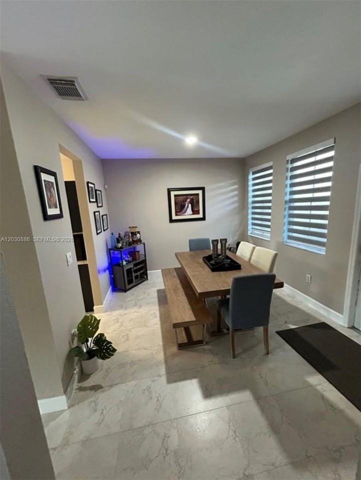 15372 Sw 9th Way - Photo 2 of 12