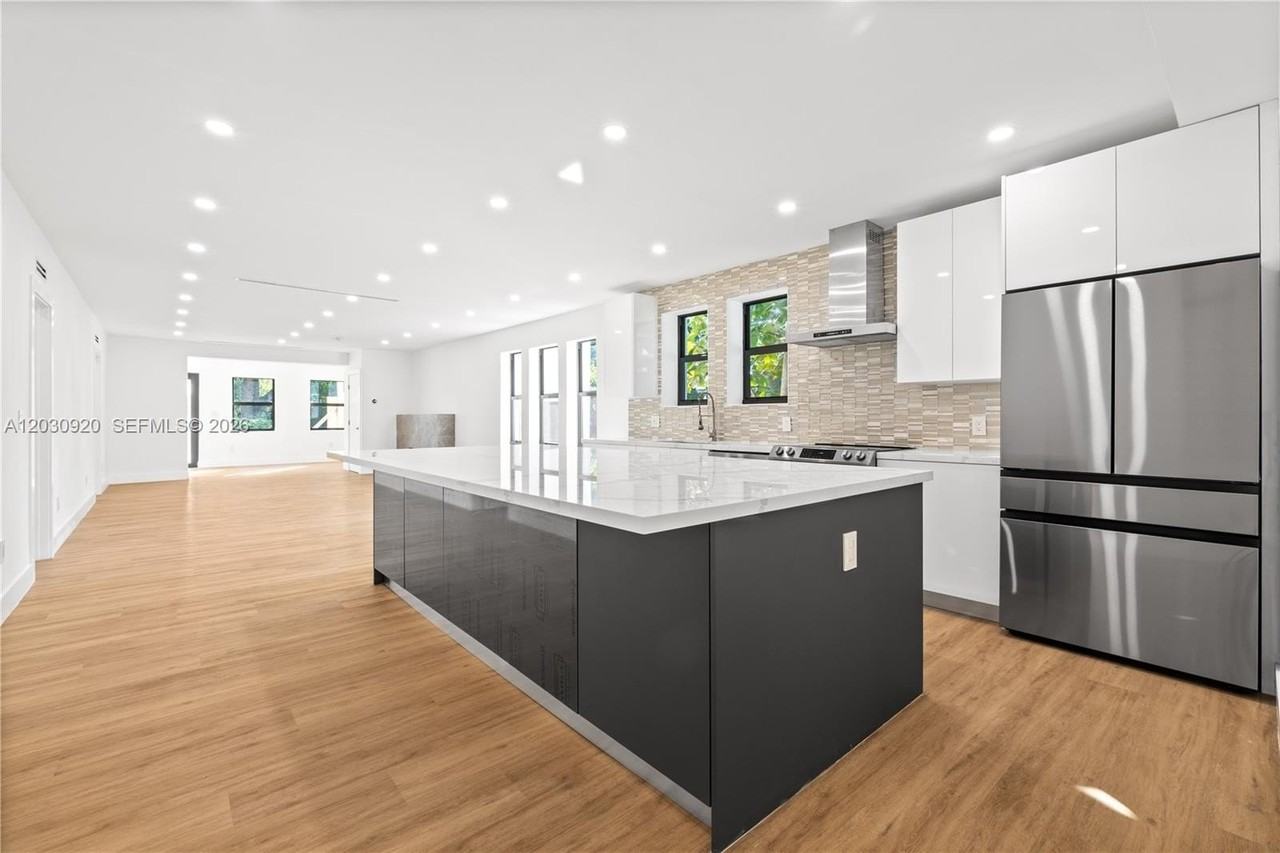 665 Ne 117th St #665 - Photo 6 of 45
