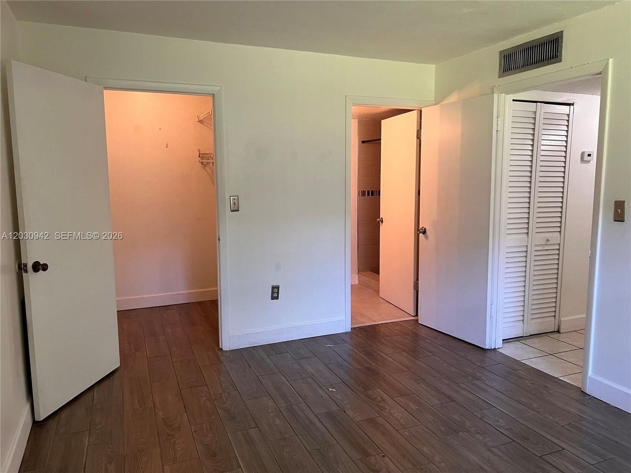 15610 Sw 80th St #J105 - Photo 7 of 38