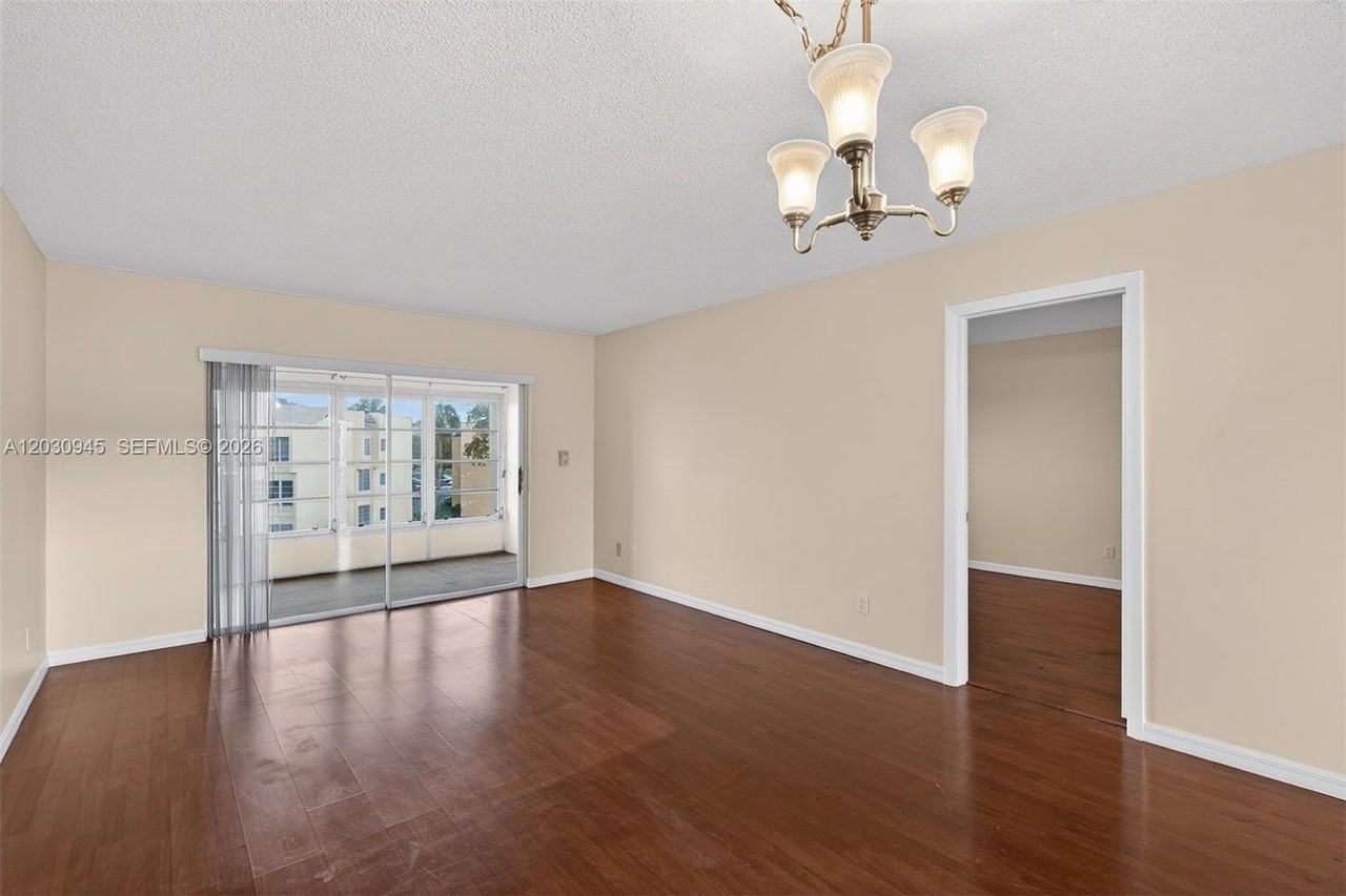 6070 Nw 64th Ave #308 - Photo 3 of 38