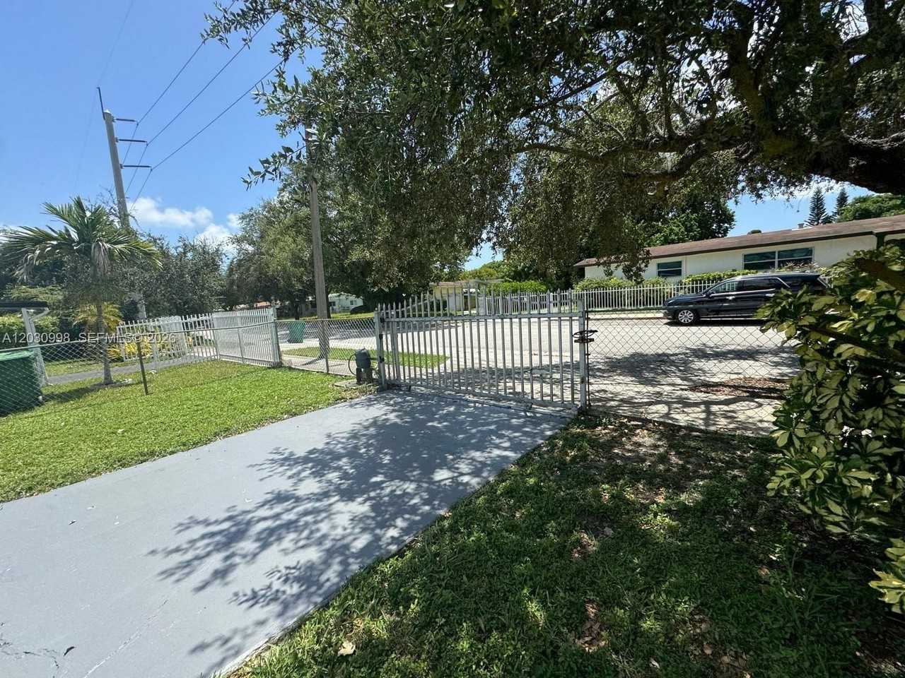 5801 Nw 11th Ave #A - Photo 3 of 19