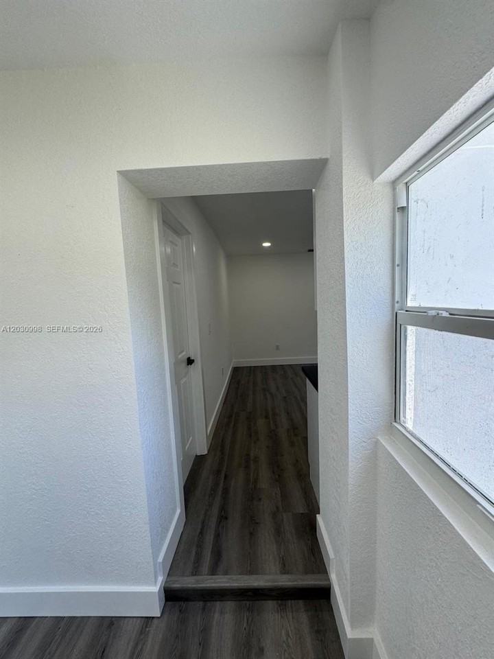 5801 Nw 11th Ave #A - Photo 7 of 19