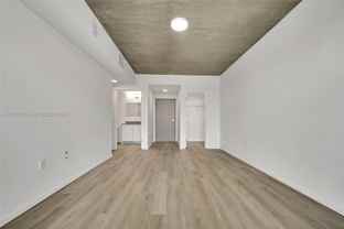 475 Ne 125th St #504 - Photo 1 of 1
