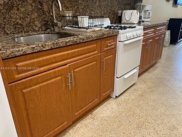 6490 Collins Ave #3 - Photo 7 of 23