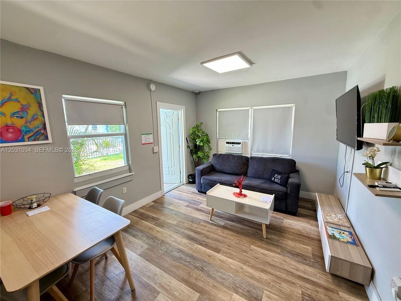 1020 N Victoria Park Rd #23 - Photo 4 of 11