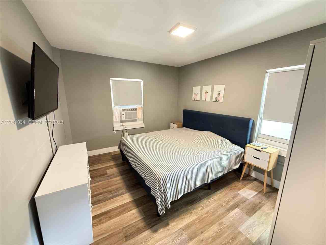 1020 N Victoria Park Rd #23 - Photo 6 of 11