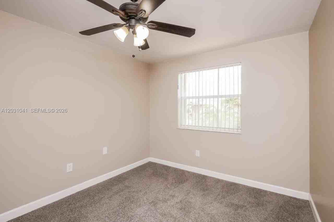 16449 Sw 95th St #16449 - Photo 7 of 17