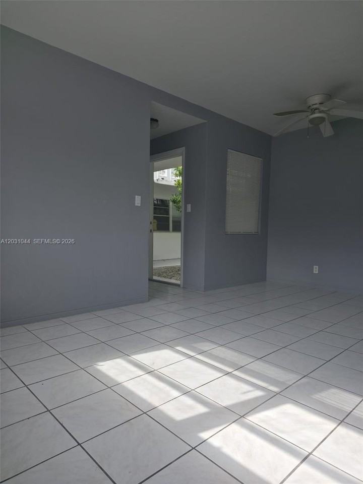 1610 Liberty St #1 - Photo 5 of 20