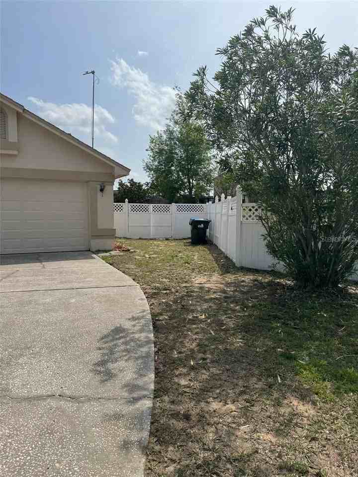 6724 Callie Rd - Photo 2 of 29