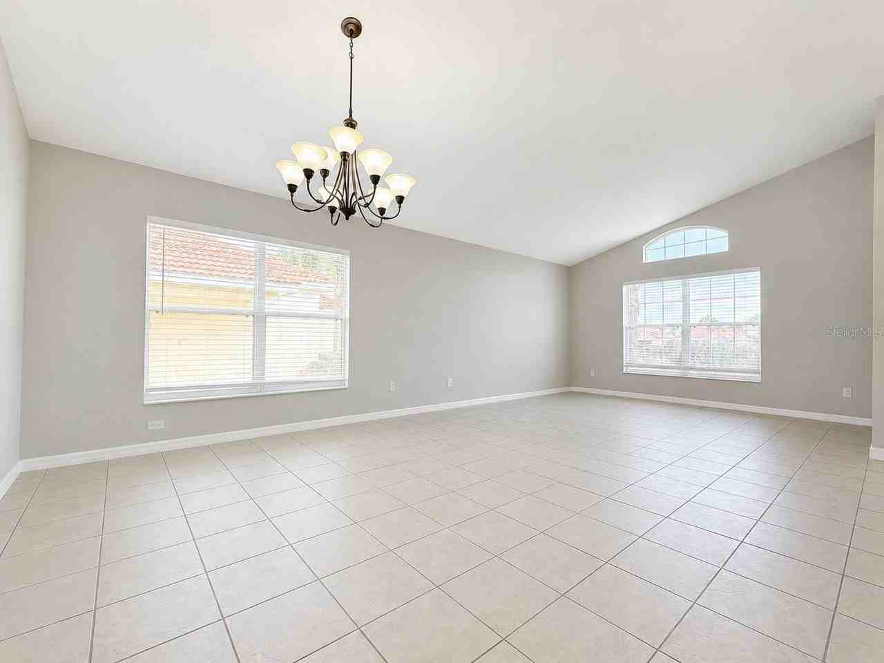 139 Hypolita Ave - Photo 4 of 45