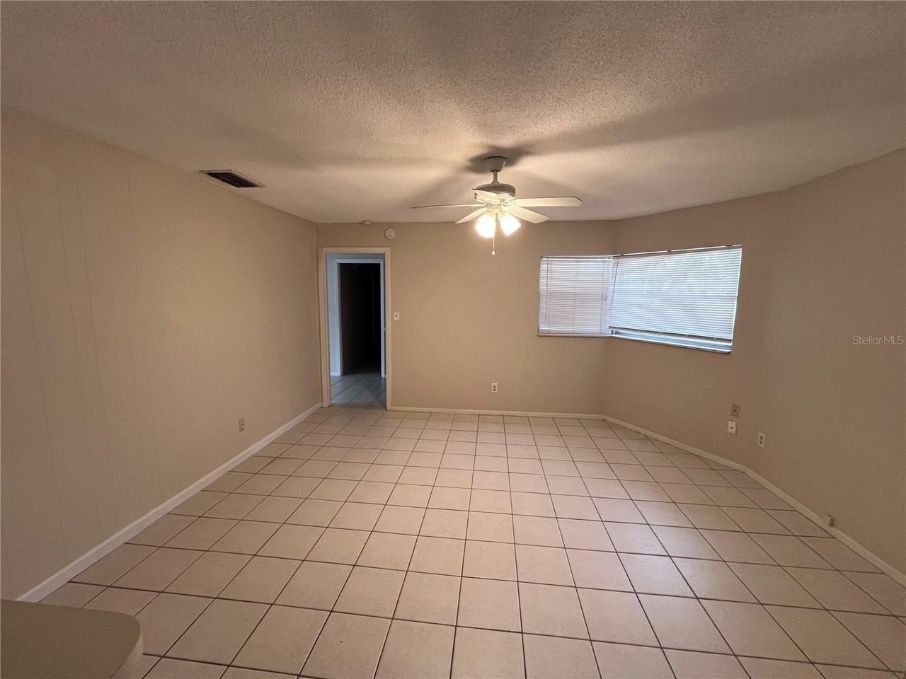 2730 Prince John Rd - Photo 6 of 15
