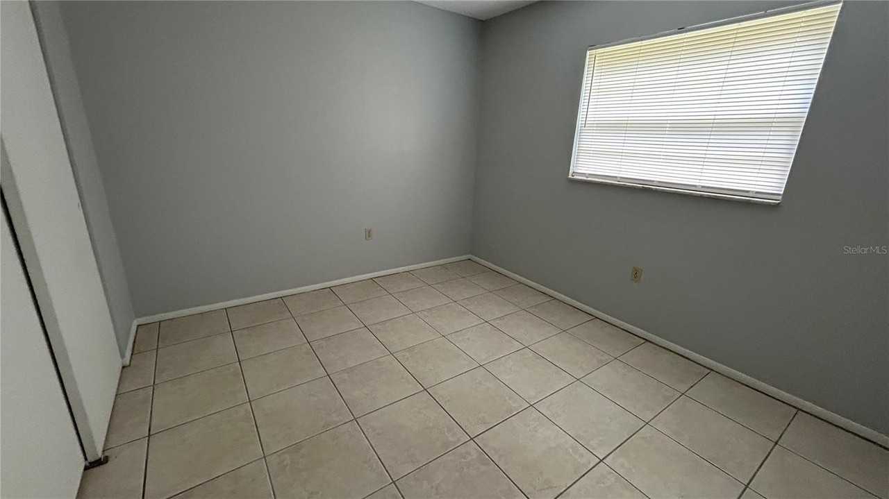 1909 Kelley Ave #2 - Photo 3 of 5