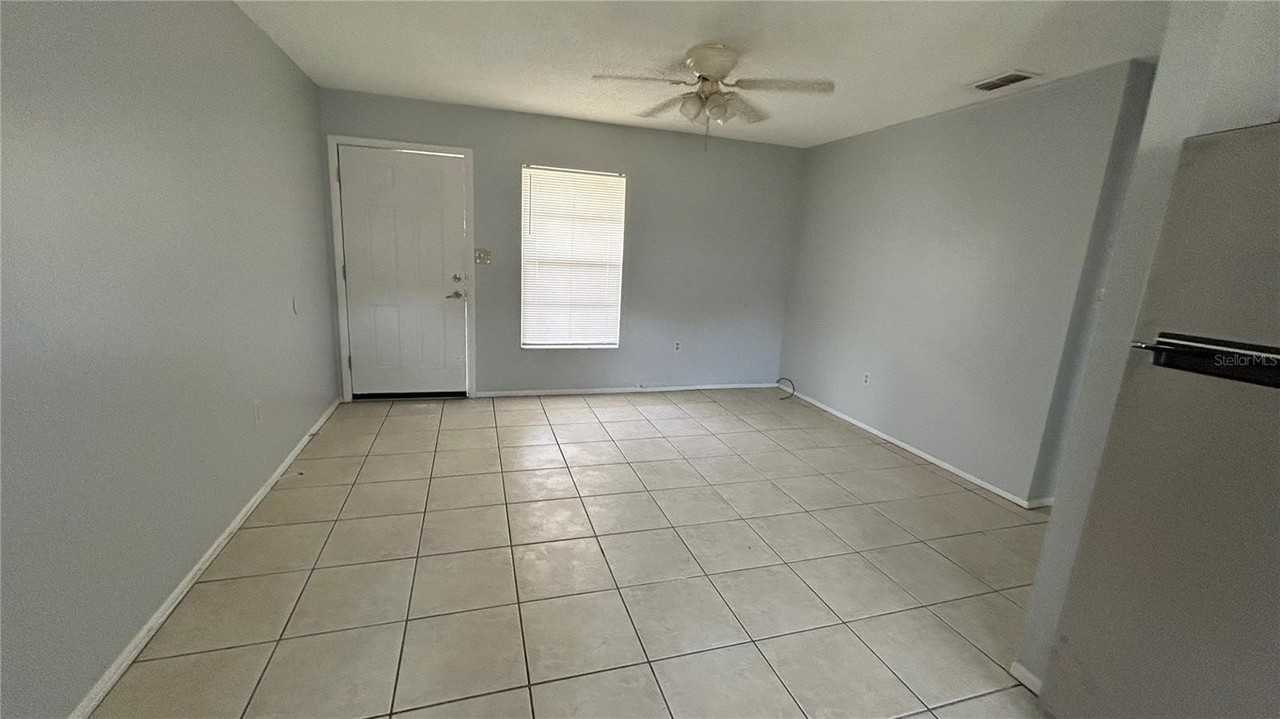 1909 Kelley Ave #2 - Photo 4 of 5