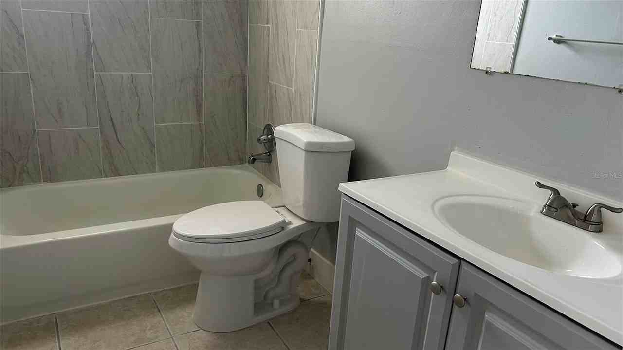 1909 Kelley Ave #2 - Photo 5 of 5