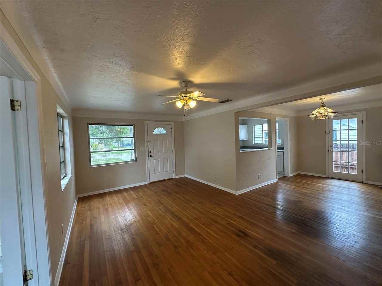 4526 6th Ave N - Photo 7 of 22