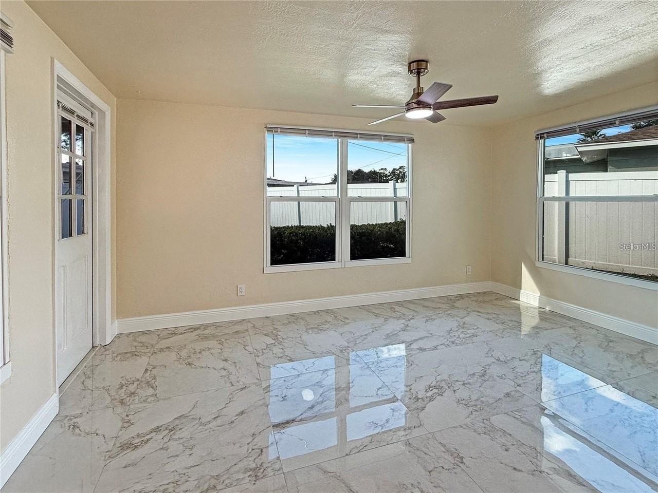 8802 109th Ln - Photo 6 of 15
