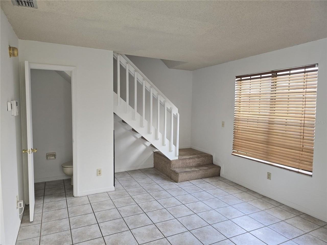 16535 Brigadoon Dr - Photo 2 of 13