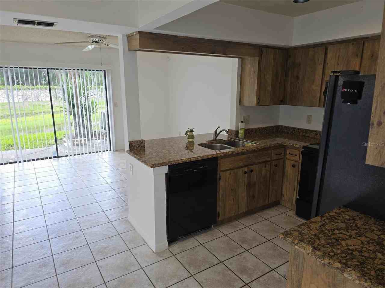 16535 Brigadoon Dr - Photo 3 of 13