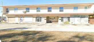 2440 25th St N #C - Photo 1 of 1
