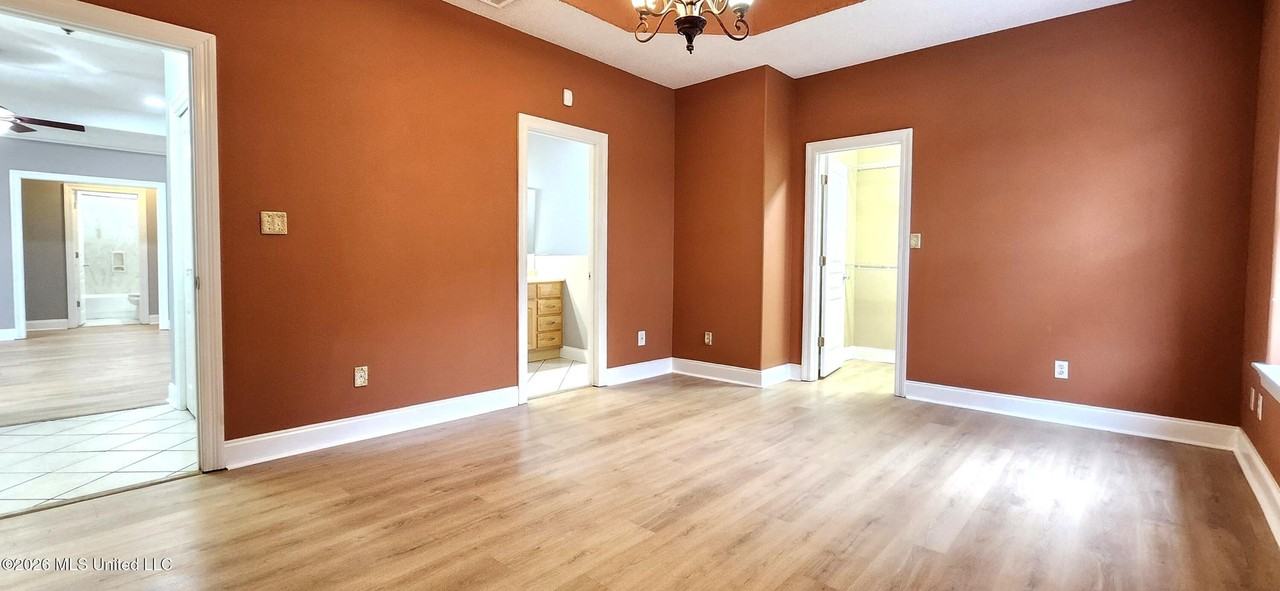 3254 Stonegate Cir - Photo 7 of 15