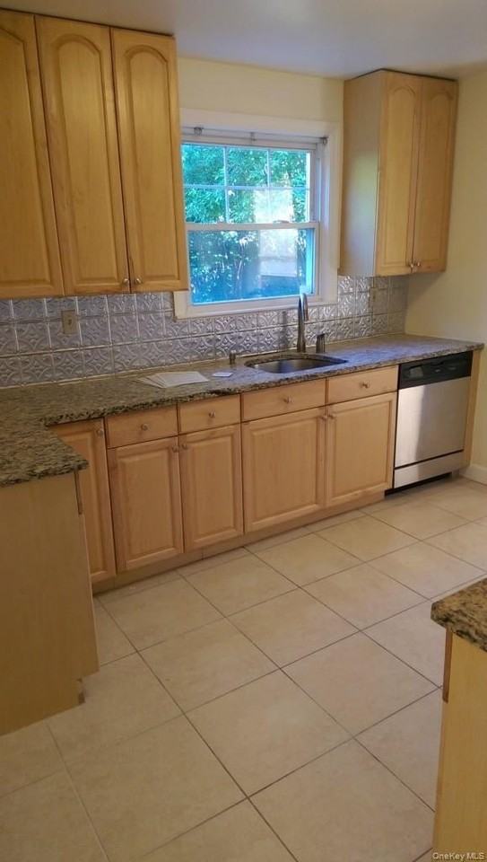 263 N Regent St - Photo 4 of 13