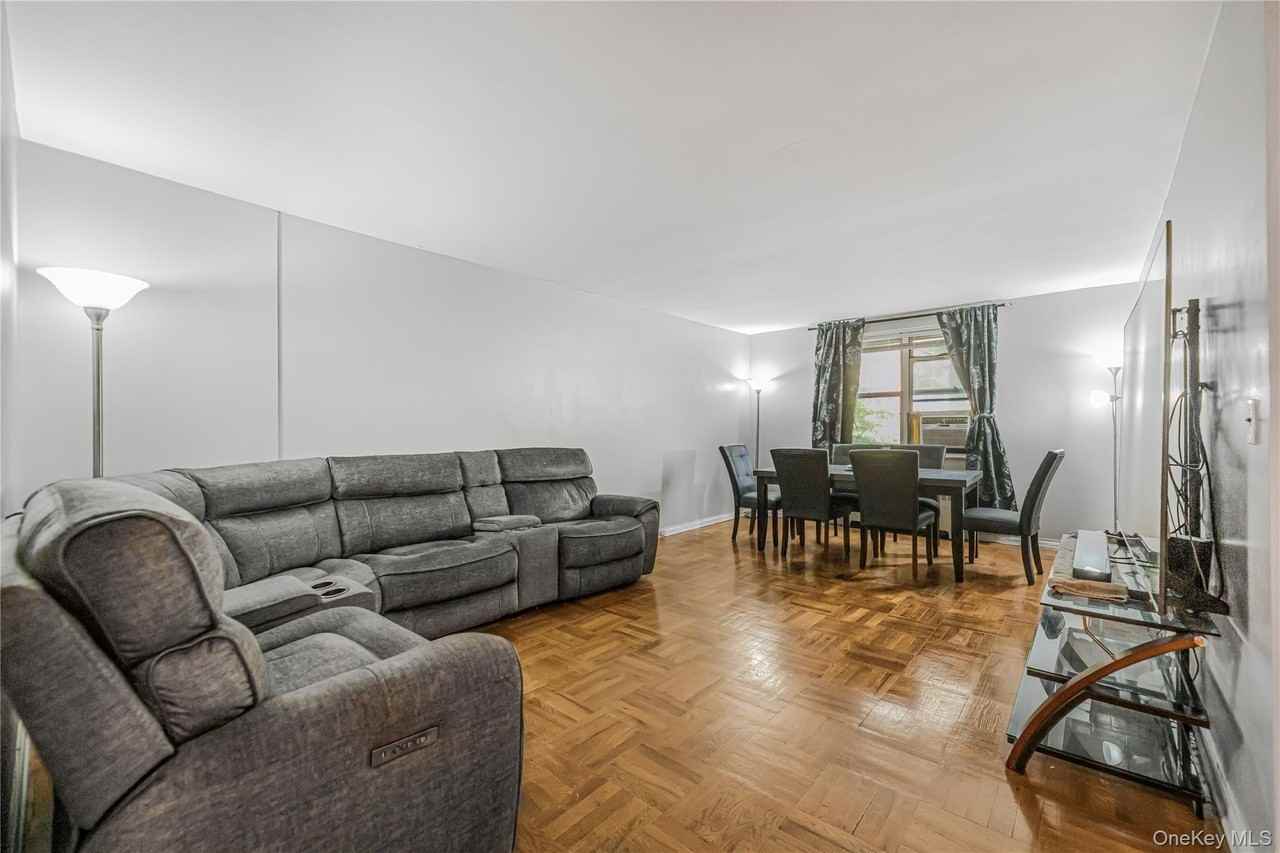 1234 Midland Ave #1C - Photo 6 of 14