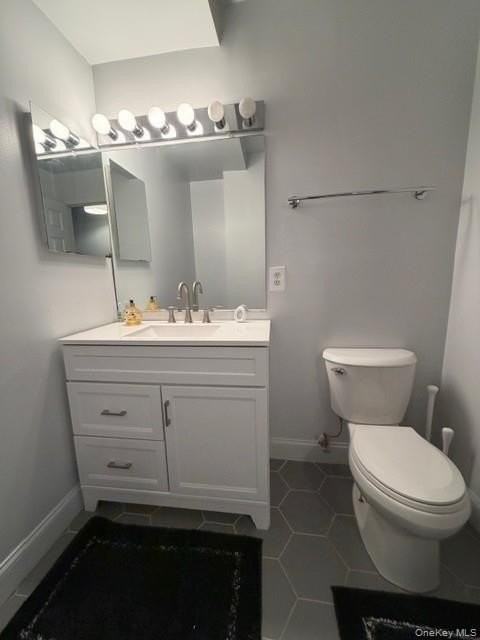 352 N Greeley Ave - Photo 5 of 23